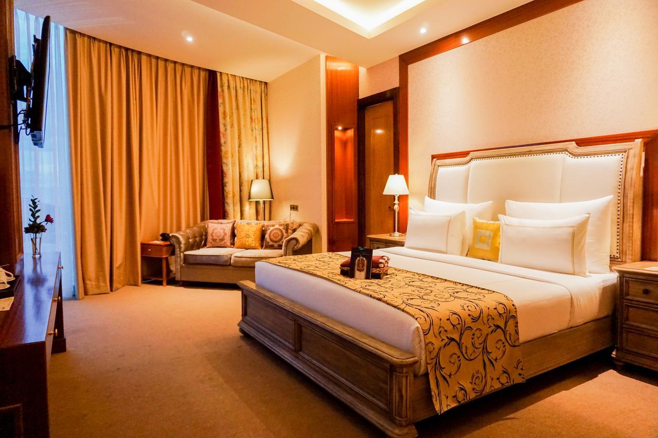 Cinnamon Hotel Boutique Syariah Tutugan Kültér fotó
