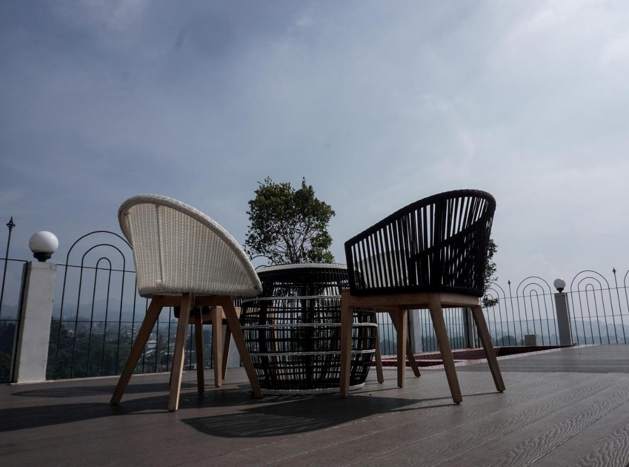 Cinnamon Hotel Boutique Syariah Tutugan Kültér fotó